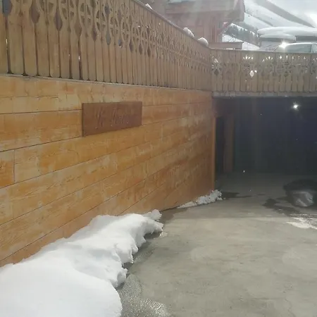 Au Pied Des Pistes, Grand Chalet Le Sereina Sauna, Jacuzzi Piscine Interieure 16/18 Pers Les Deux Alpes