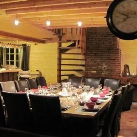 Au Pied Des Pistes, Grand Chalet Le Sereina Sauna, Jacuzzi Piscine Interieure 16/18 Pers Chalet
